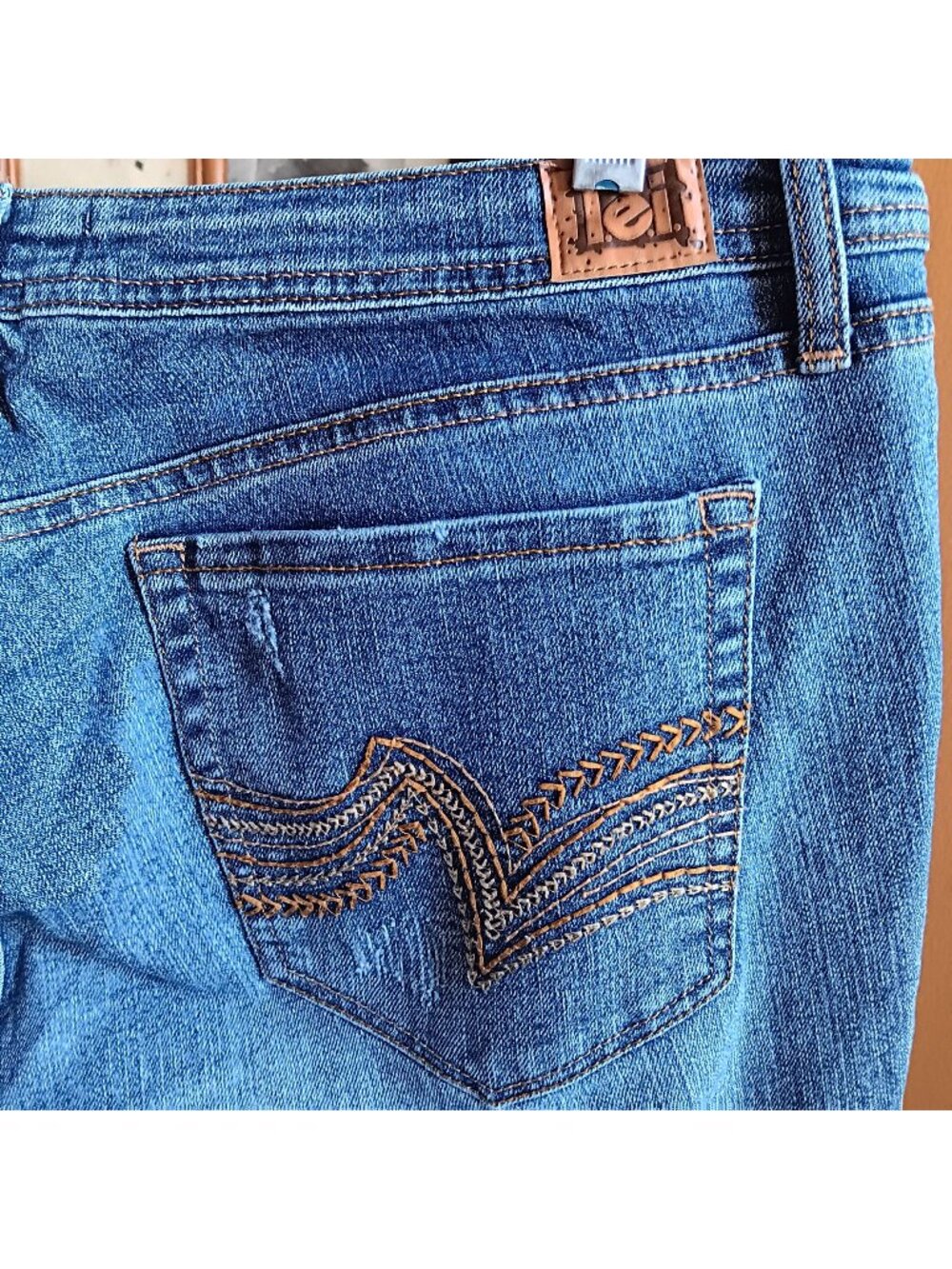 L.E.I. Bridget Curvy Bootcut Womens Jeans Size 16 Blue Denim 36x34